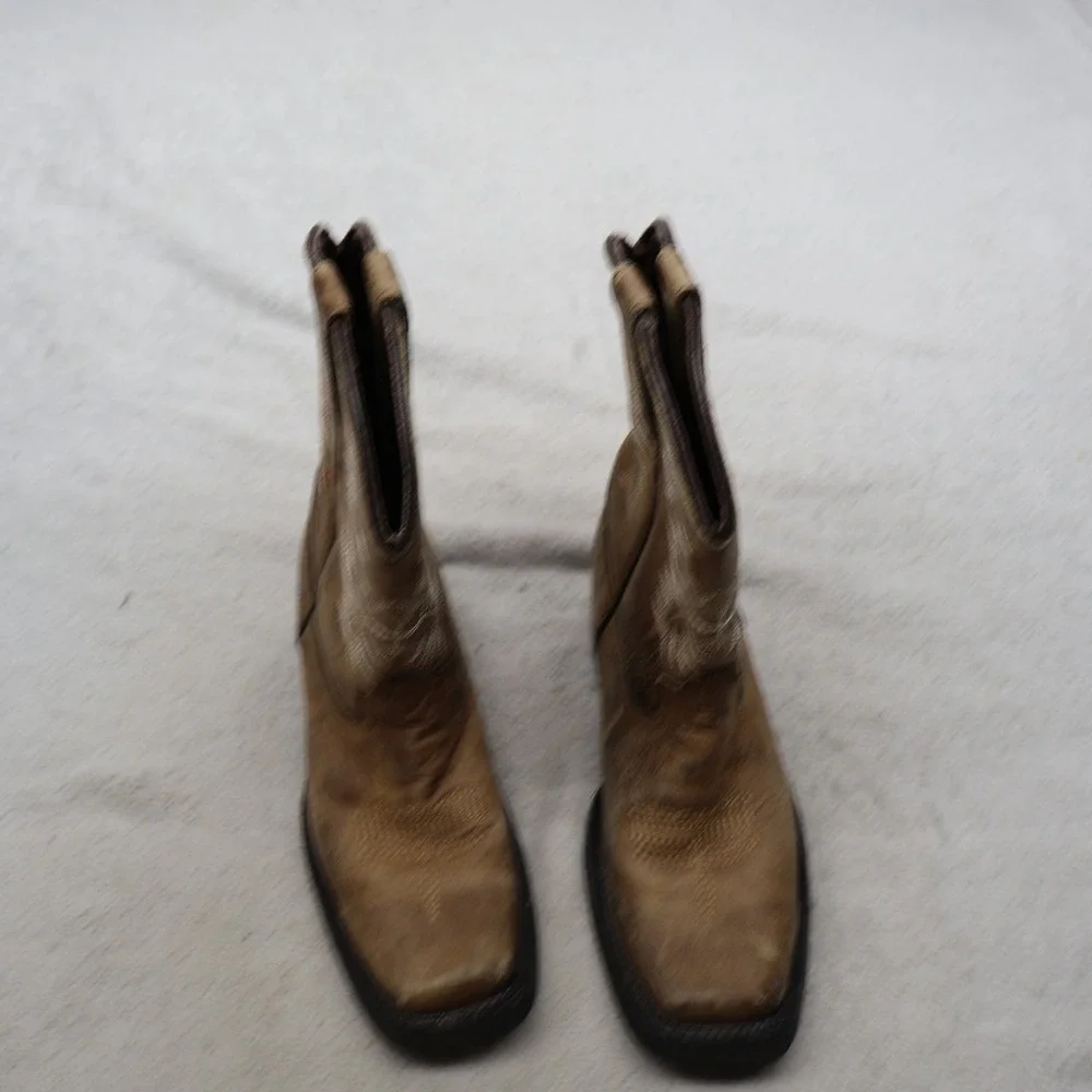 Soto Boots few blemish